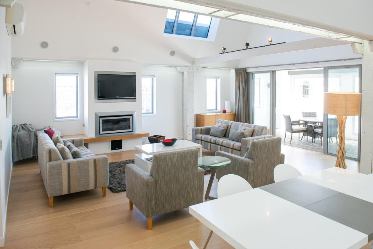 Luxurious Loft Apartments In The Heart Of Ahuriri Napier Buitenkant foto