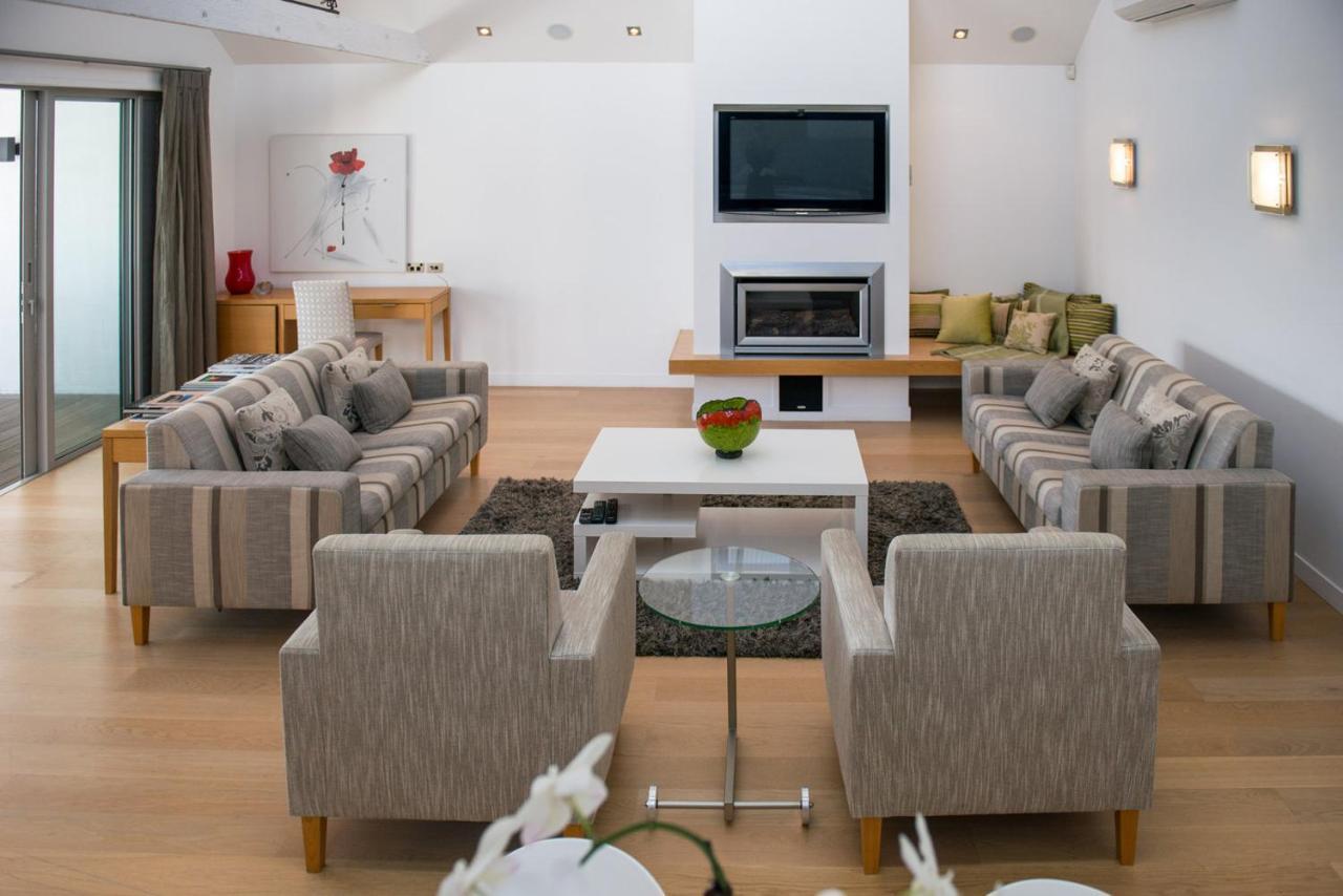 Luxurious Loft Apartments In The Heart Of Ahuriri Napier Buitenkant foto